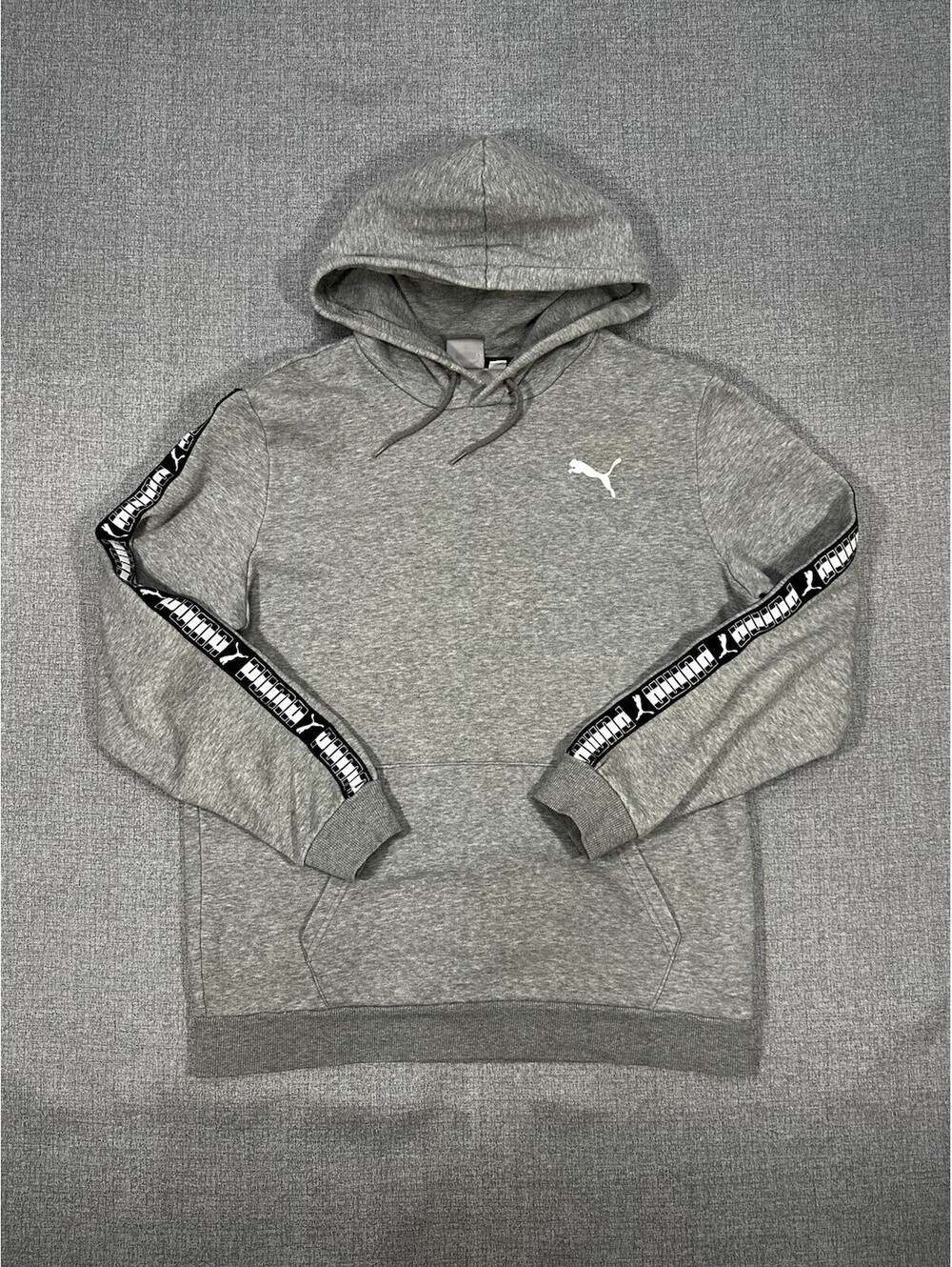 Puma Men’s Gray Pullover Hoodie Medium Logo Sleeve Tape Casual